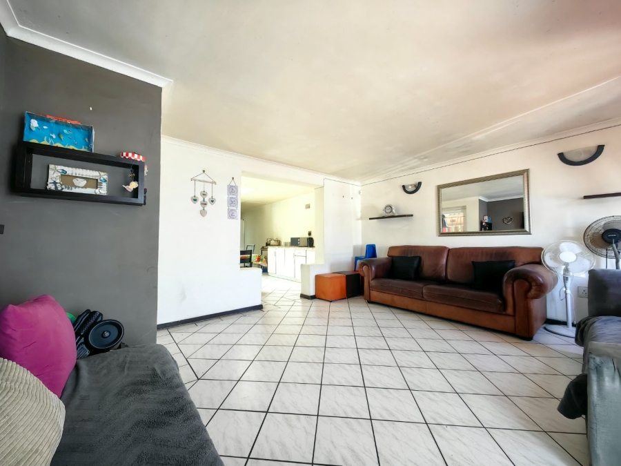 3 Bedroom Property for Sale in Portlands Western Cape